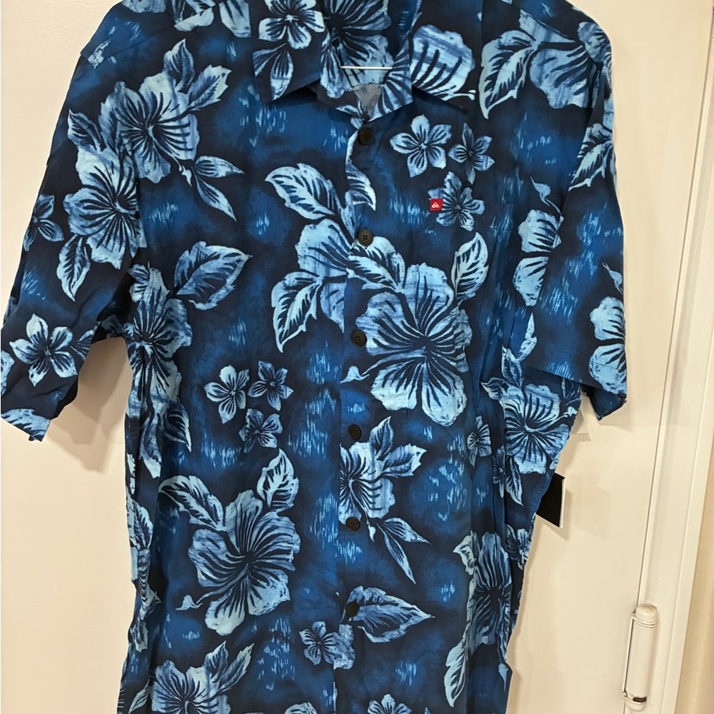 Quiksilver Navy and Sky Blue Shirt